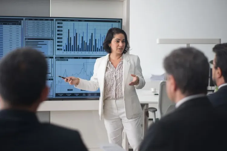 Career Crossroads: Making Bold Moves in Uncertain Times