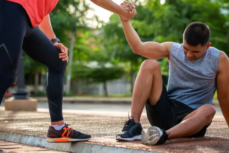 How Tailored Fitness Training Helps Professionals Maintain Health Without Disrupting Work Commitments?