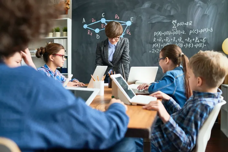 How Technology is Transforming Learning Strategies in Modern Education?